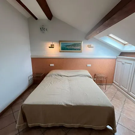 Le Mace Apartment